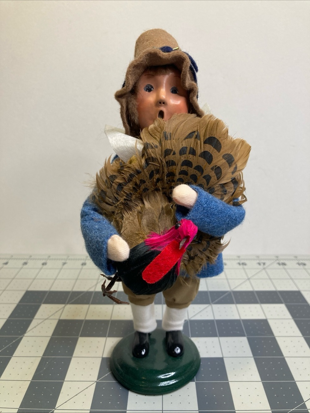 Byers Choice Caroler Pilgrim Boy with Turkey 2010